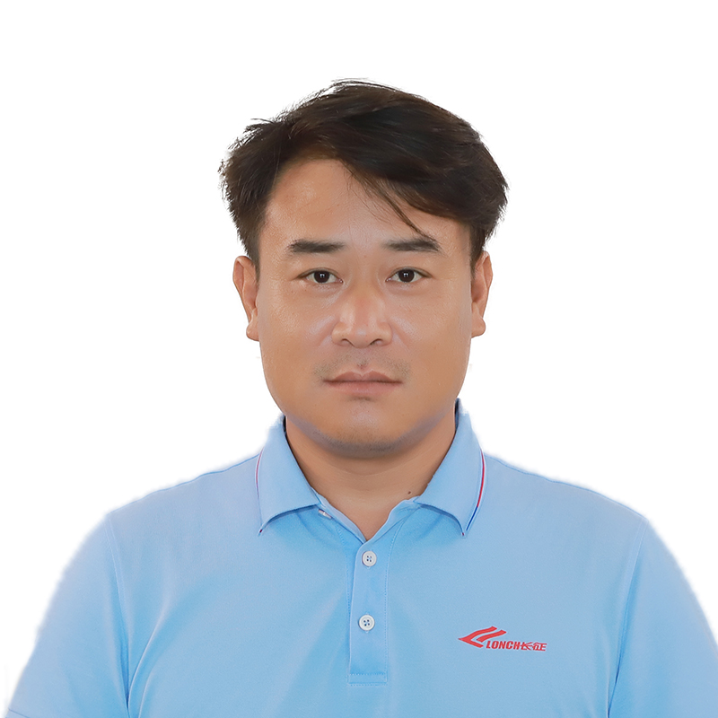 智慧教学一队教练员张志兴